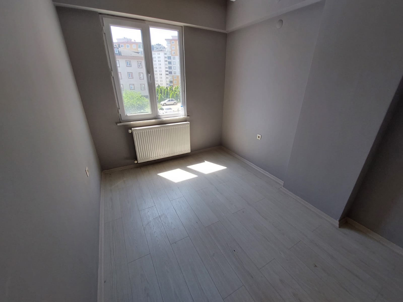 ŞAHİNCİLİ MAH. UMUT HASTANESİ ARKASINDA KİRALIK 3+1 DAİRE